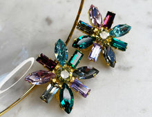 Load image into Gallery viewer, Alice Multicolored Crystal Clip
