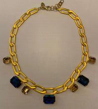 Lade das Bild in den Galerie-Viewer, Luciana Necklace with Blue and Yellow Crystals
