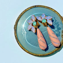 Charger l&#39;image dans la galerie, Stelene Pink Drop and Crystal Dangle Earrings
