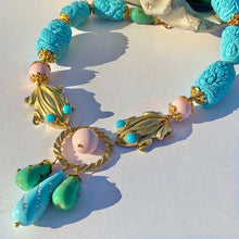 Load image into Gallery viewer, Stelene Short Necklace with Turquoise Beads
